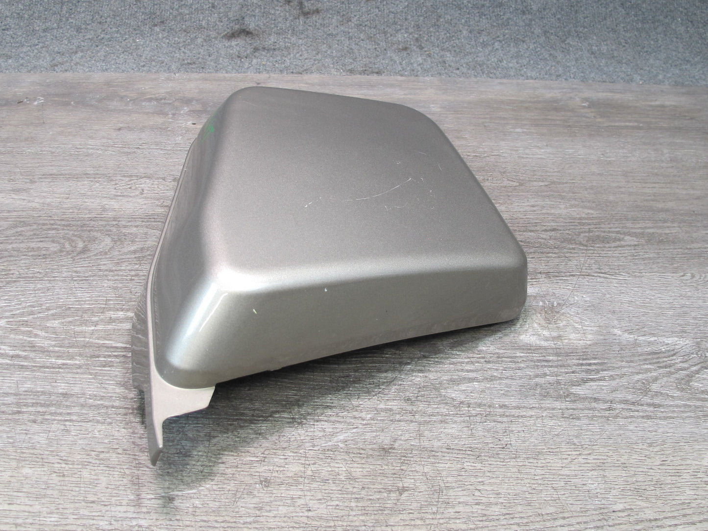 2003-2009 Hummer H2 Front Left Driver Side Cowl Vent Panel END Cap Cover