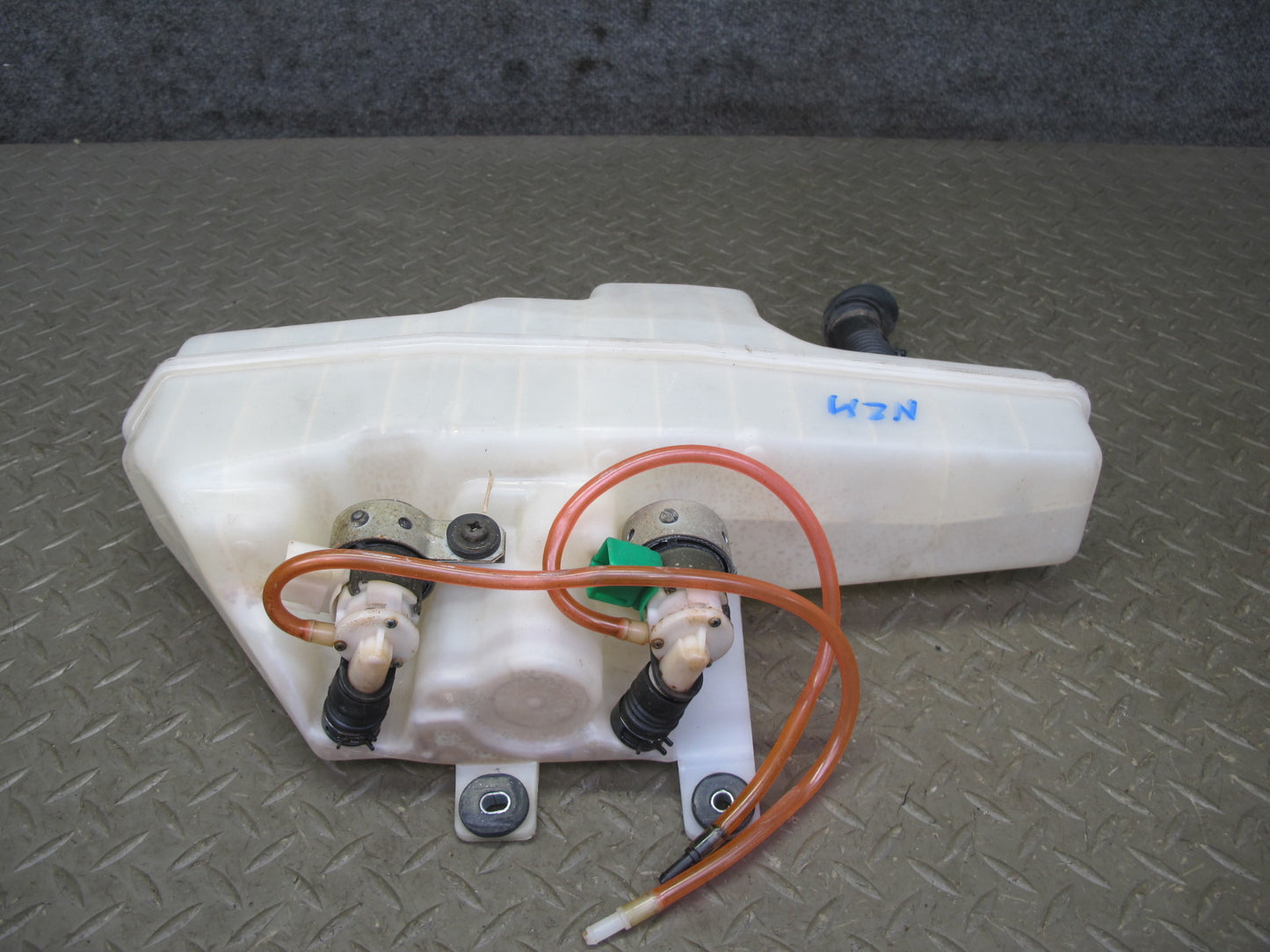 90-94 Nissan Z32 300ZX 2+0 Windshield Washer Reservoir Tank w Pumps OEM
