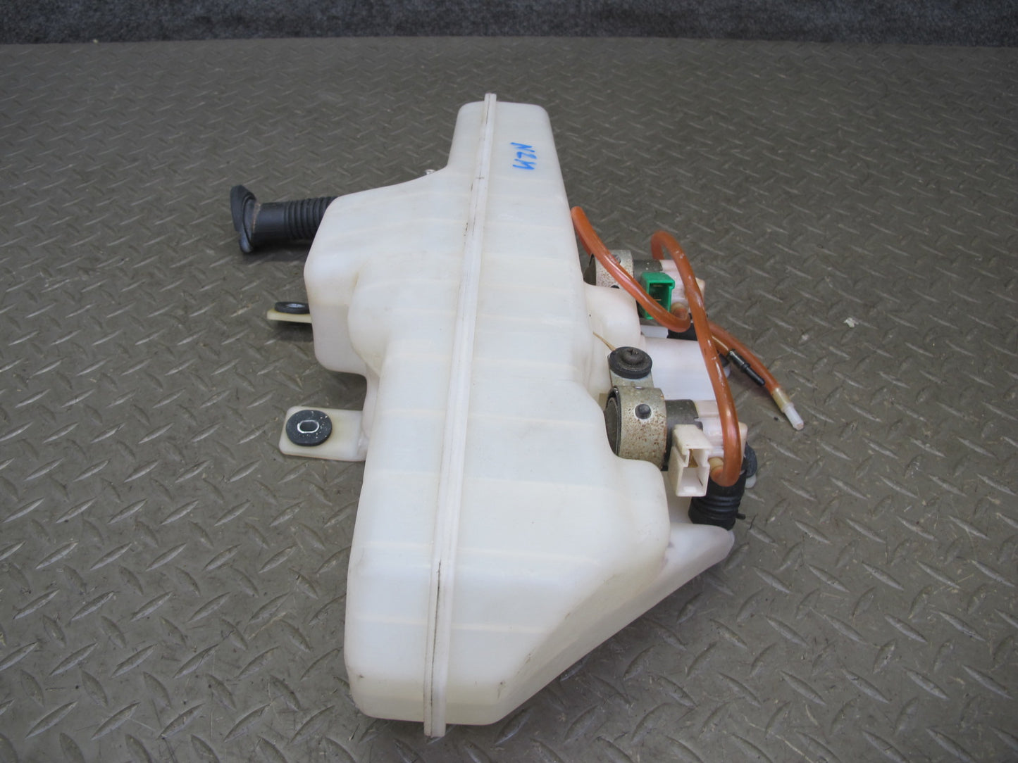 90-94 Nissan Z32 300ZX 2+0 Windshield Washer Reservoir Tank w Pumps OEM