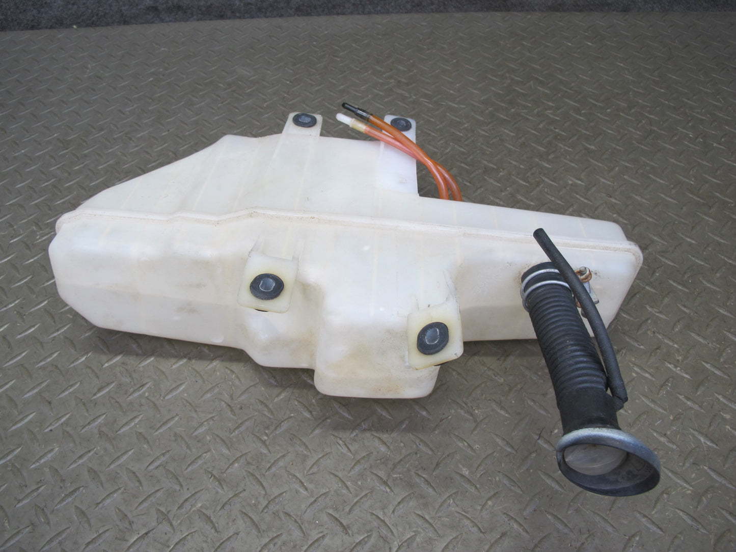 90-94 Nissan Z32 300ZX 2+0 Windshield Washer Reservoir Tank w Pumps OEM
