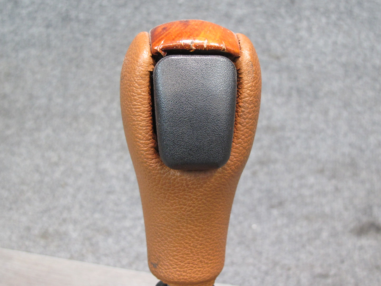 02-06 BMW E46 330ci A/T Automatic Transmission Gear Shifter w Cable & Knob OEM