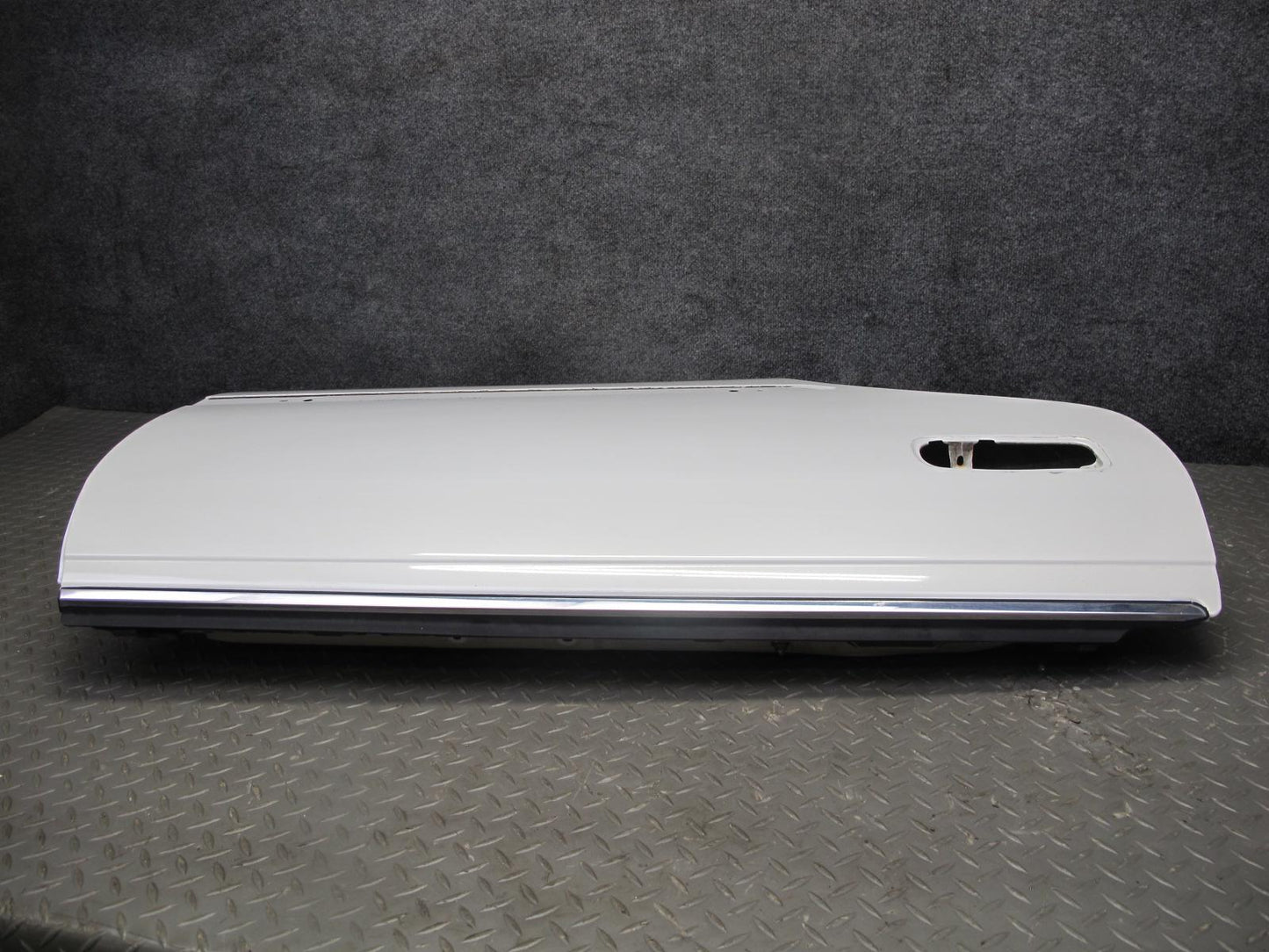 96-00 Toyota MARK2 JZX100 Tourer Rear Right Door Shell Panel White Pearl 37k OEM