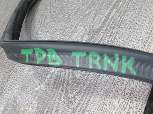 01-06 BMW E46 330ci Convertible Rear Trunk Lid Weatherstrip Rubber Seal OEM