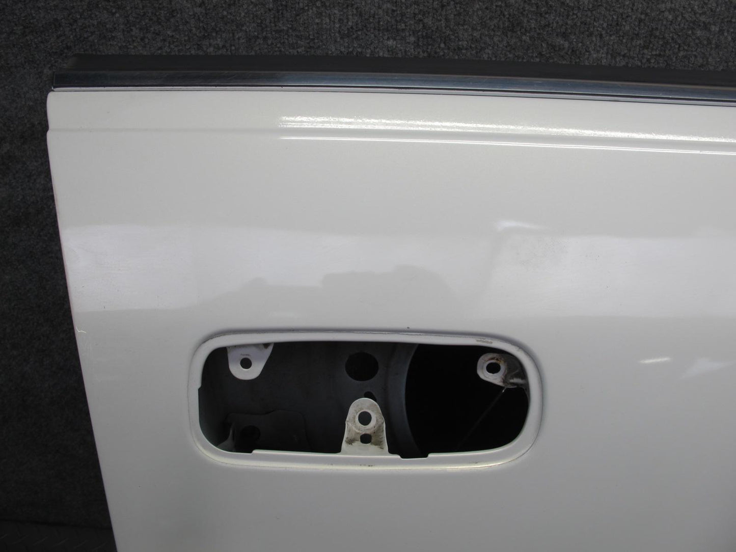 96-00 Toyota MARK2 JZX100 Tourer Front Right Door Shell Panel White 37k Mile OEM