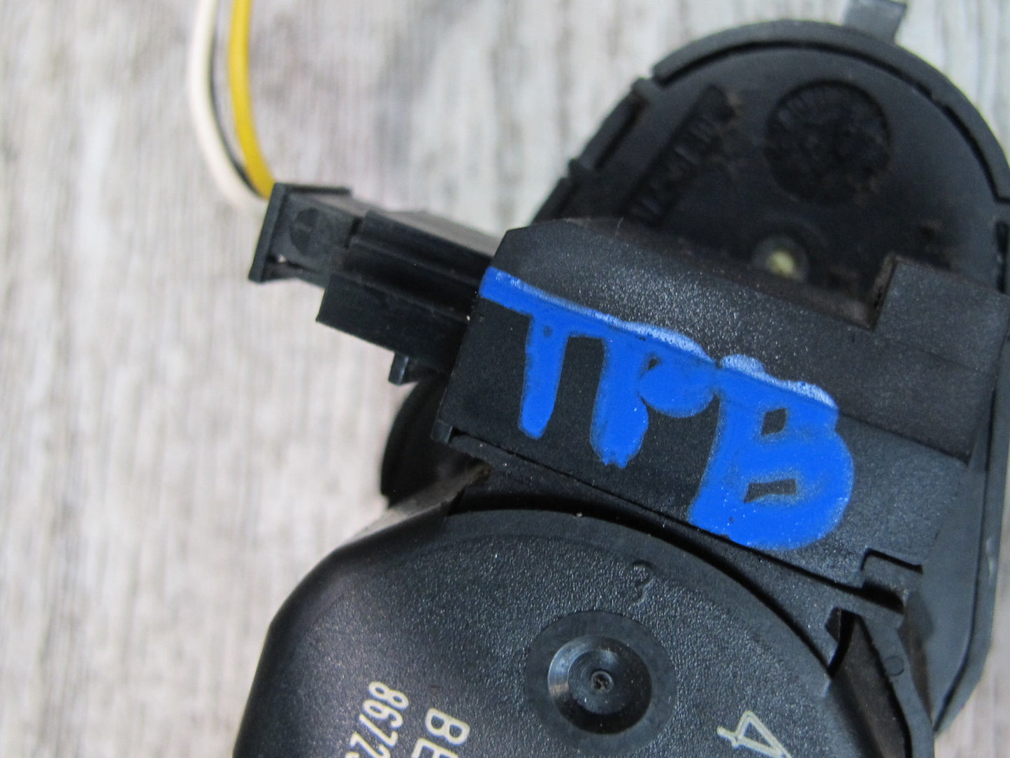 01-06 BMW E46 330ci A/C Heater Flap Door Actuator Motor Wiring Set OEM