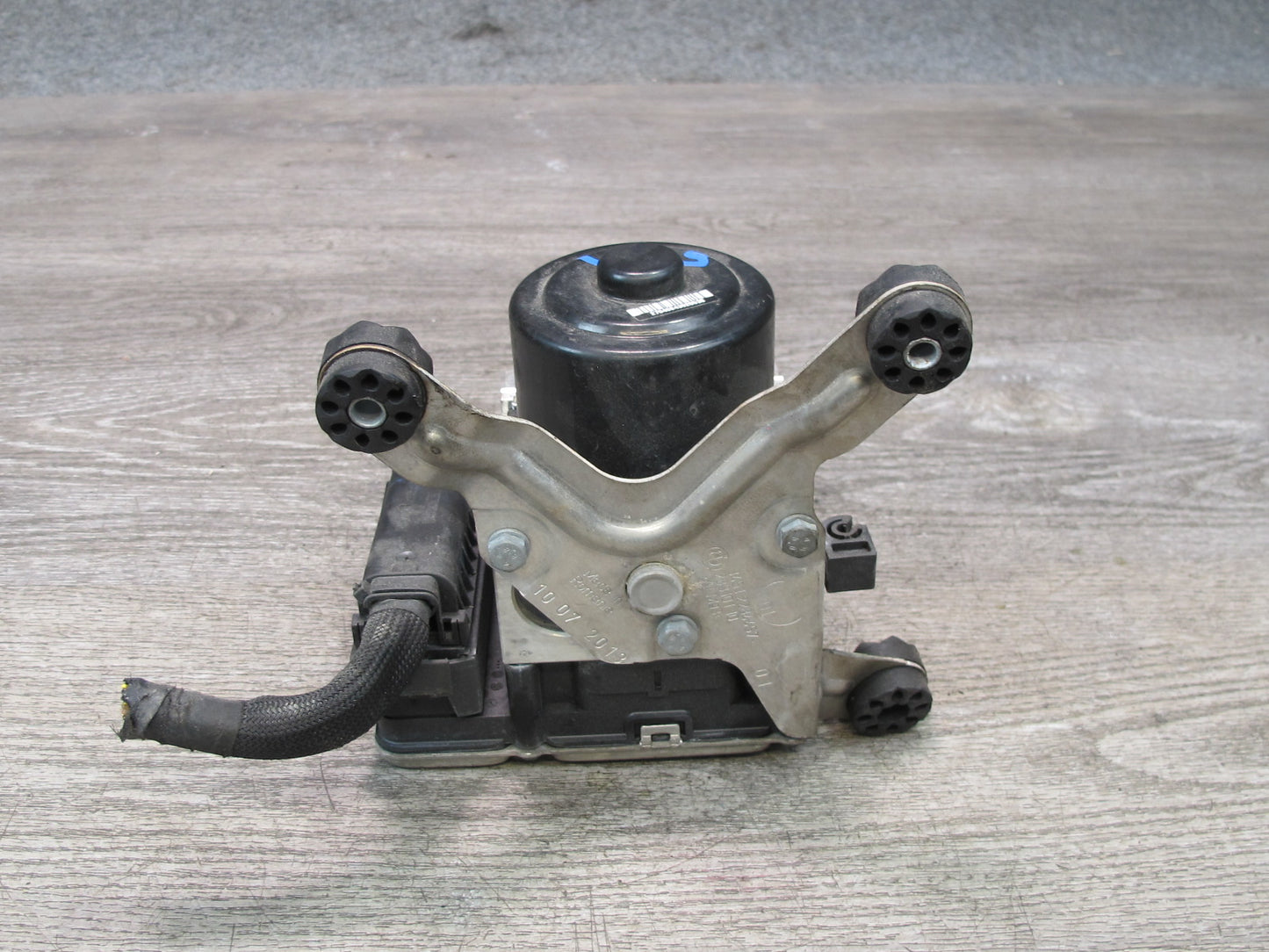 2012-2018 BMW F12 F13 M6 S63T ABS Pump Anti Lock Brake Pump Module DSC Unit