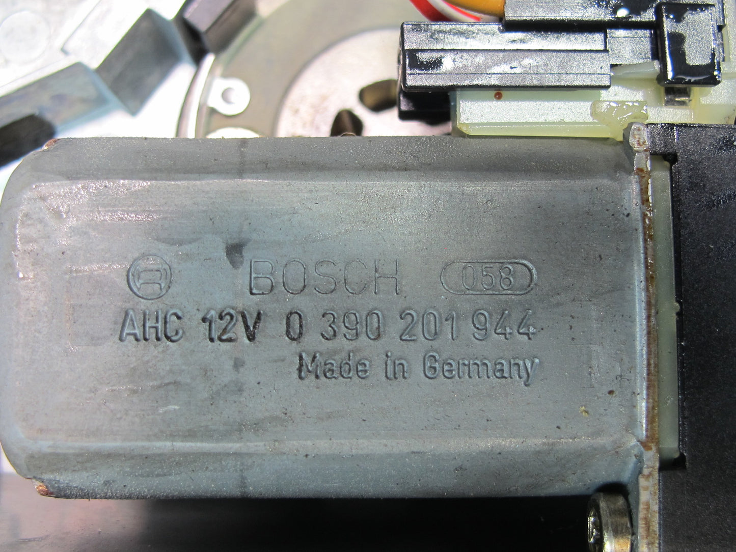 01-06 BMW E46 330ci Convertible Folding TOP Drive Motor Mechanism OEM