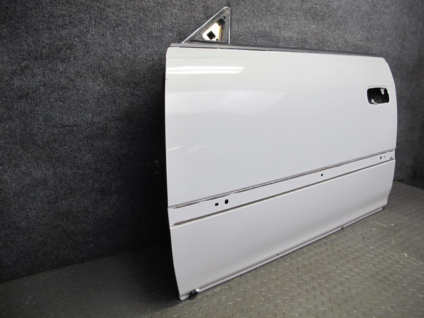 96-00 Toyota MARK2 JZX100 Tourer Front Left Door Shell Panel White Pearl 37k OEM