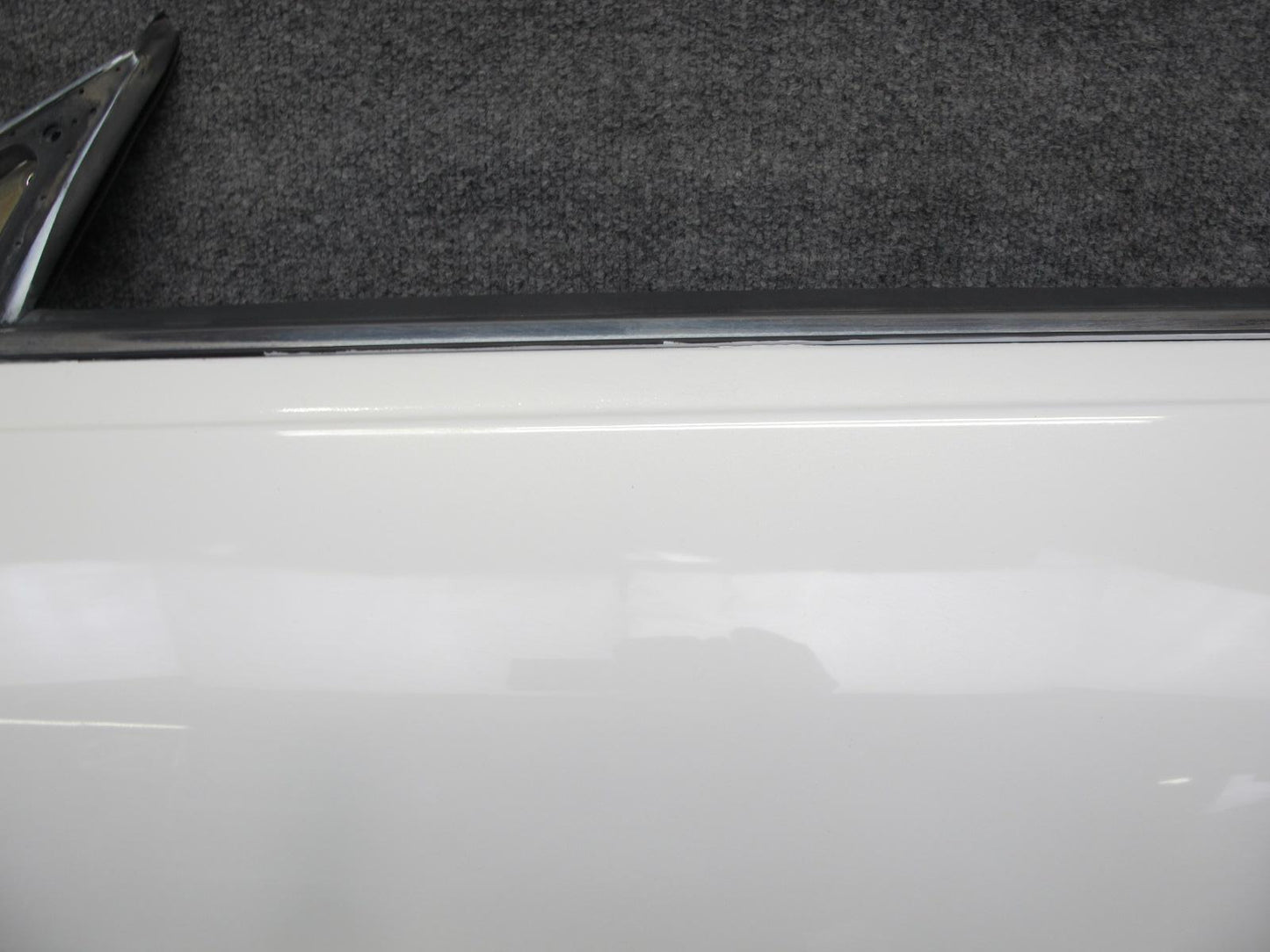 96-00 Toyota MARK2 JZX100 Tourer Front Left Door Shell Panel White Pearl 37k OEM