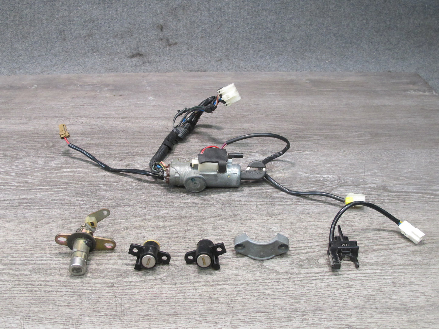 90-93 Nissan Z32 300ZX Coupe A/T Ignition Door Glove Trunk Lock KEY Set OEM