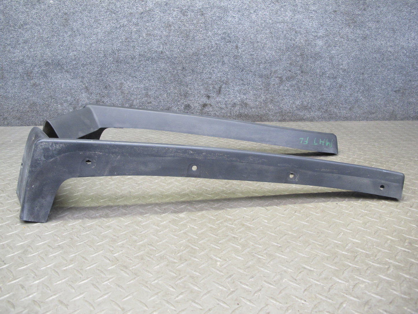 2003-2009 Hummer H2 Front Left & Right Side Fender Flare Wheel Arch Molding Set