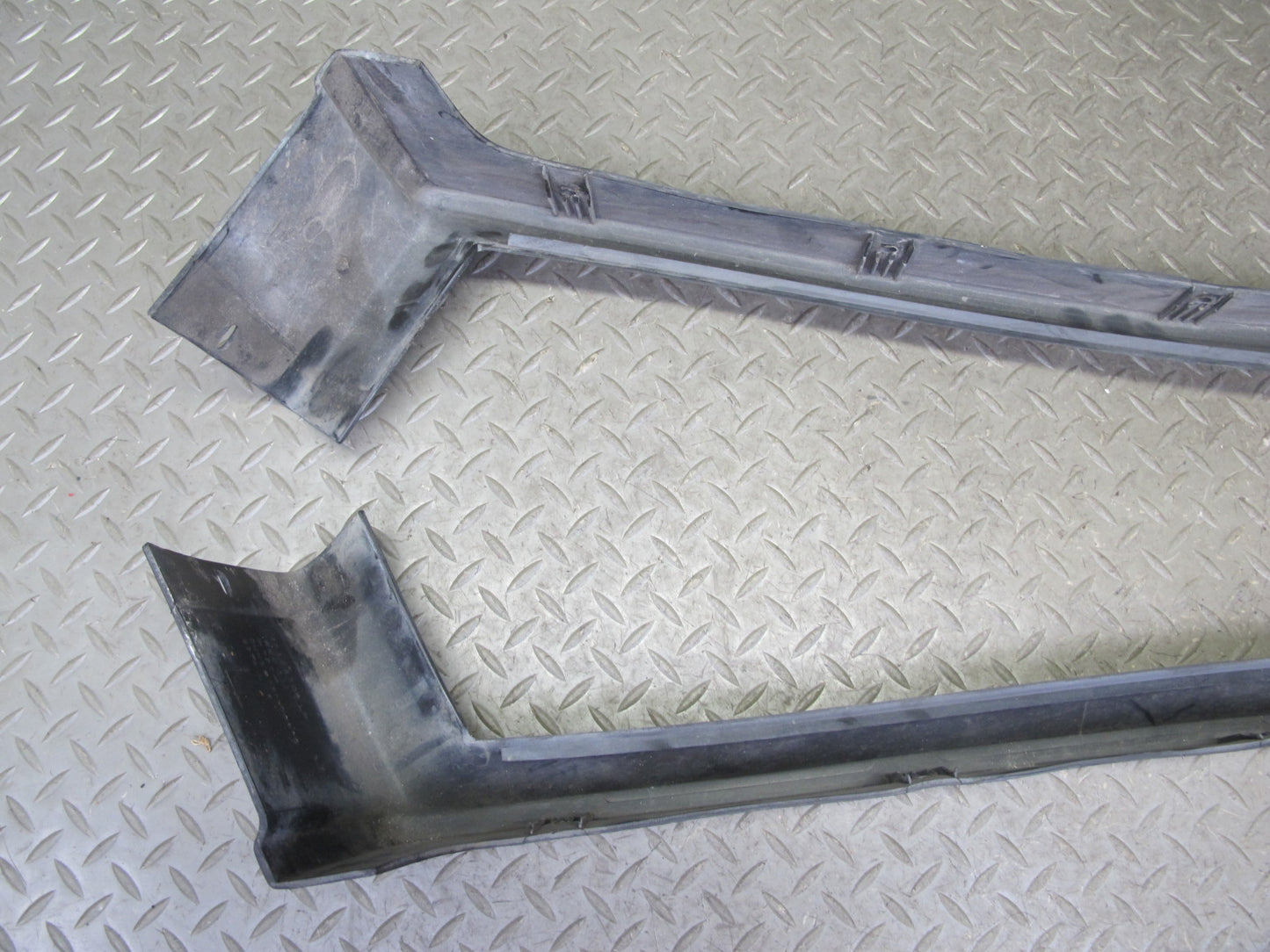 2003-2009 Hummer H2 Front Left & Right Side Fender Flare Wheel Arch Molding Set