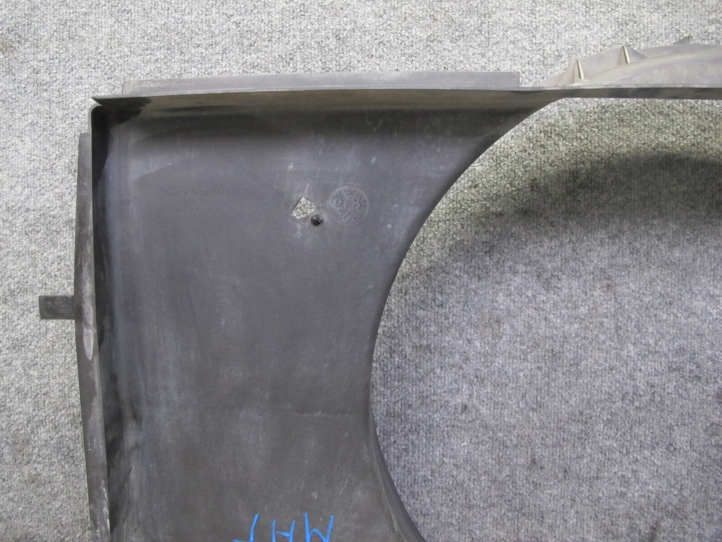 2003-2007 Hummer H2 6.0L Engine Motor Coolant Radiator Fan Shroud