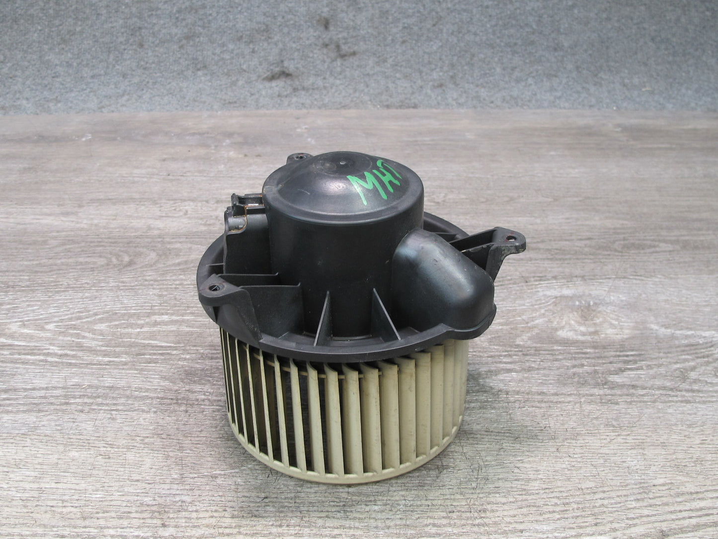 2003-2007 Hummer H2 A/C Heater Blower Motor Fan W/ Resistor