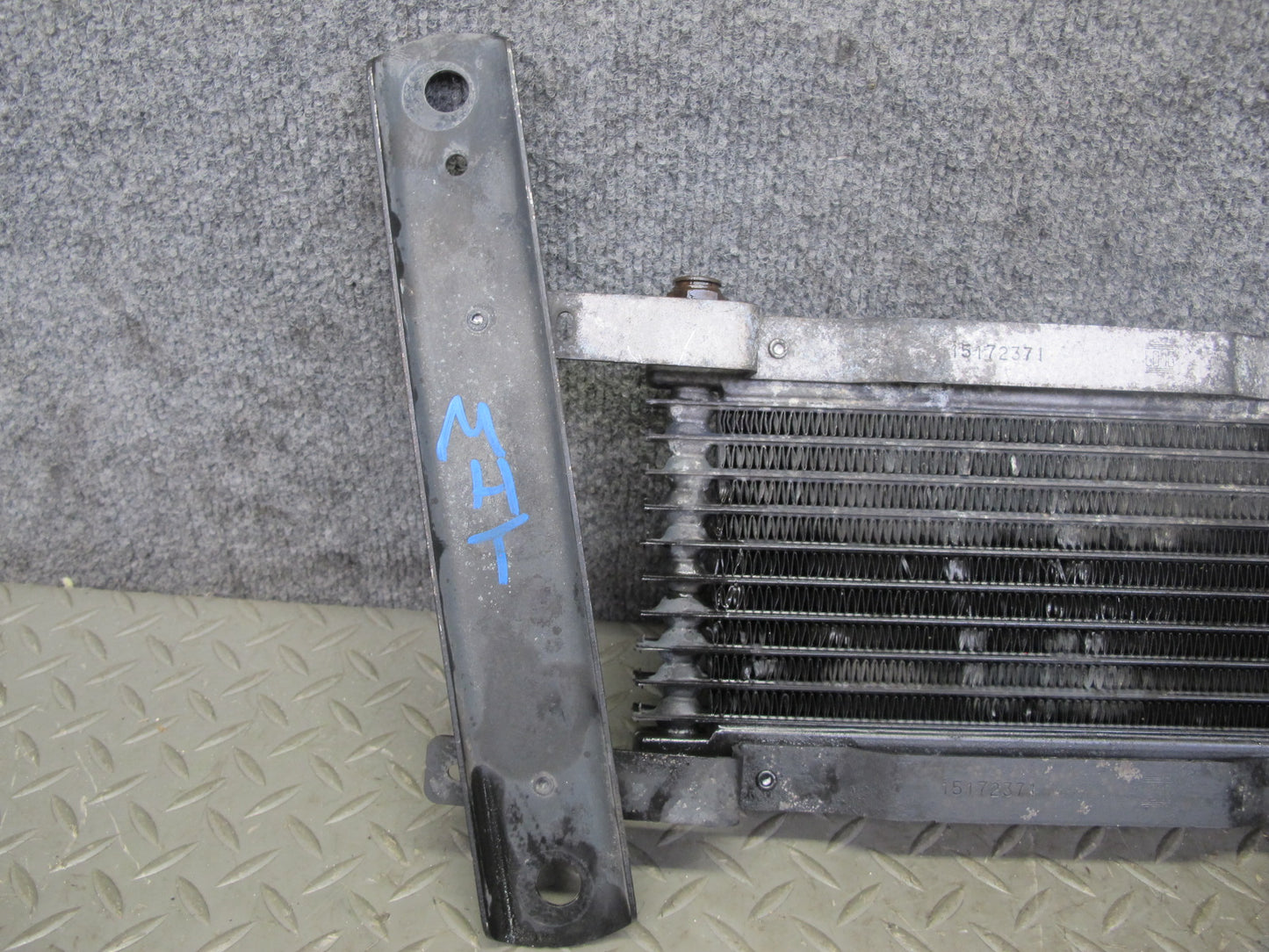 2003-2007 Hummer H2 6.0L Automatic Transmission Oil Fluid Cooler W/ Bracket