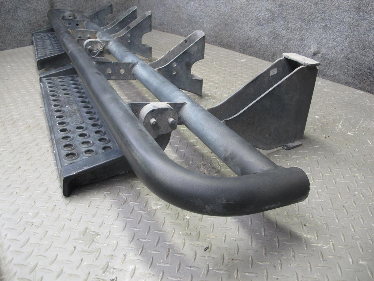 03-09 Hummer H2 Front Left & Right Side Running Board Rocker Guard Shield Set