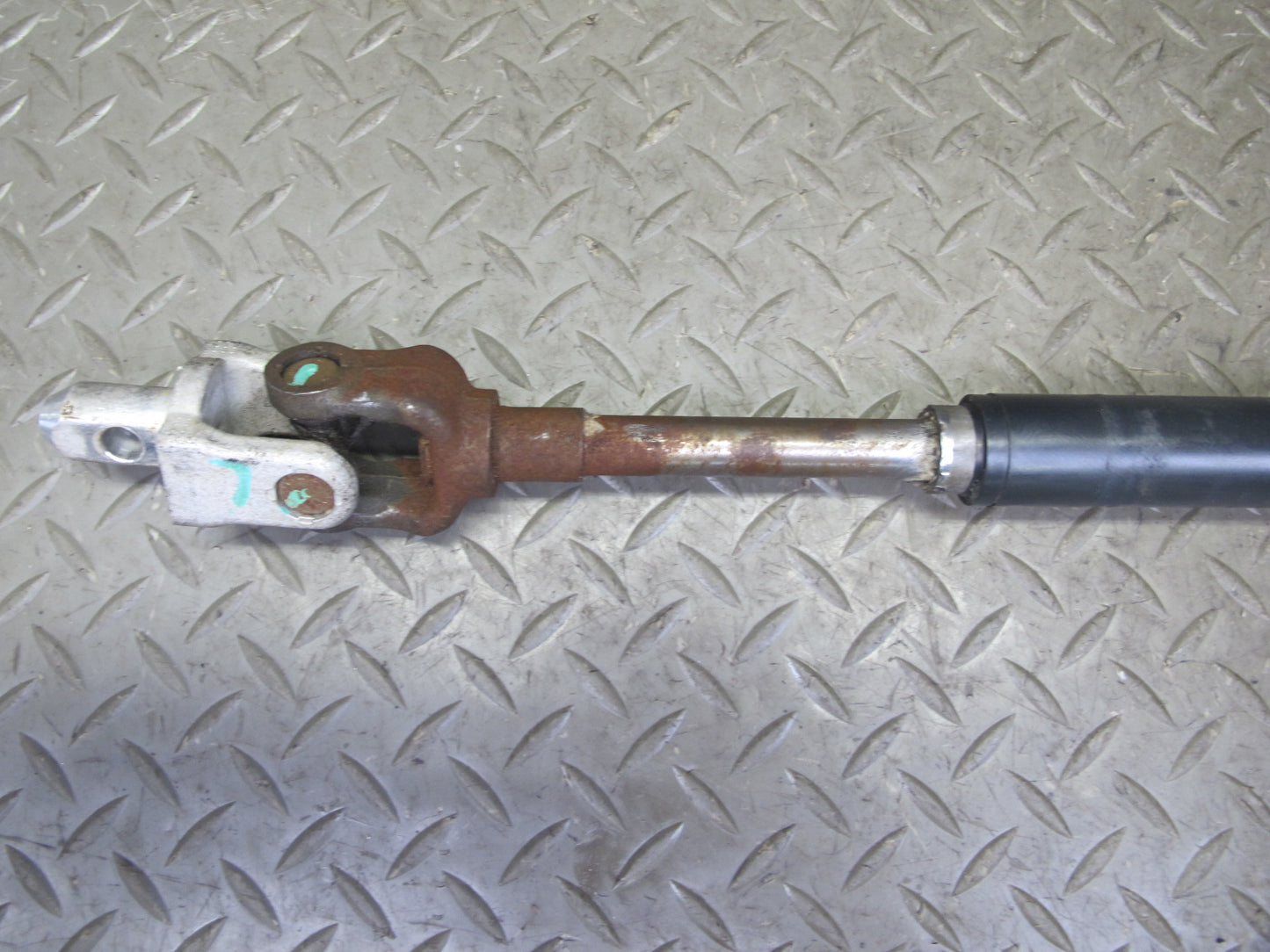 2003-2007 Hummer H2 Steering Column Intermediate U Joint Linkage Shaft