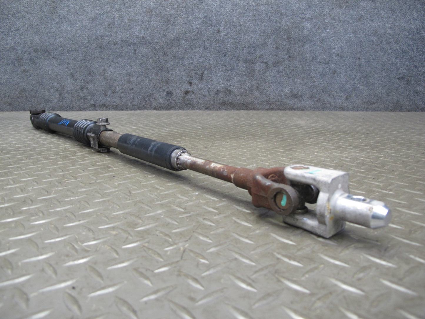 2003-2007 Hummer H2 Steering Column Intermediate U Joint Linkage Shaft