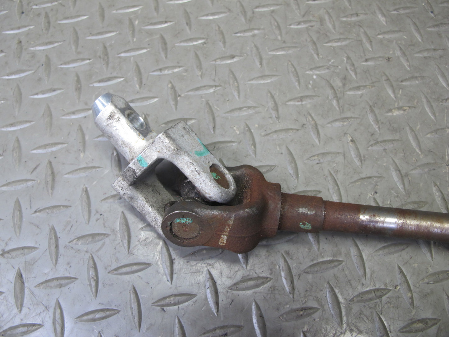 2003-2007 Hummer H2 Steering Column Intermediate U Joint Linkage Shaft