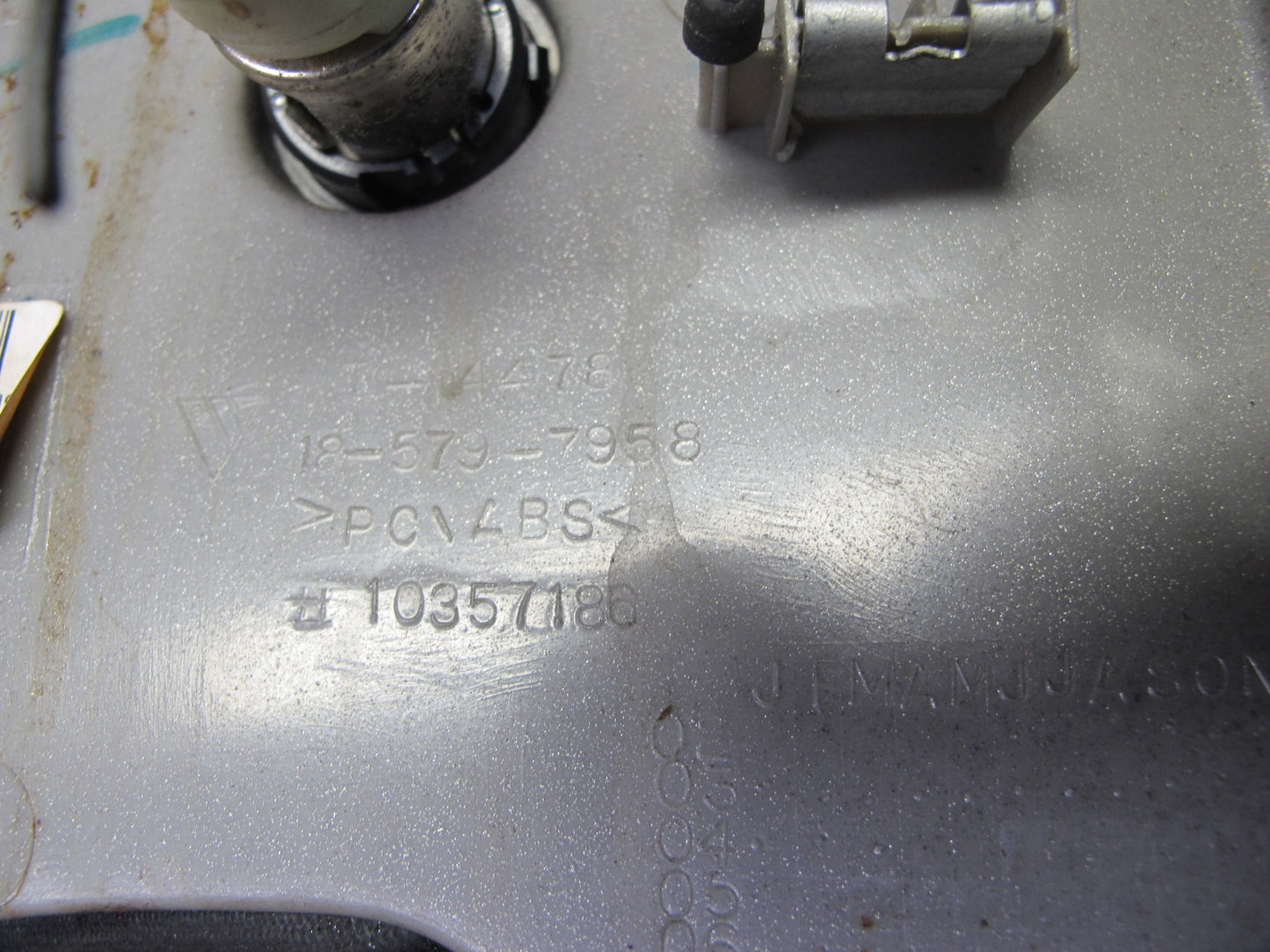 2003-2004 Hummer H2FRONT Dash Center Console Radio Panel Trim Bezel