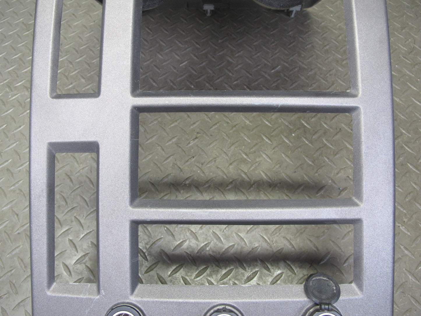 2003-2004 Hummer H2FRONT Dash Center Console Radio Panel Trim Bezel