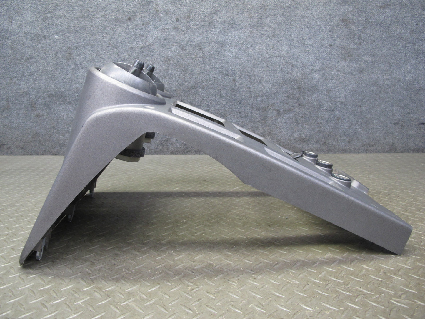 2003-2004 Hummer H2FRONT Dash Center Console Radio Panel Trim Bezel