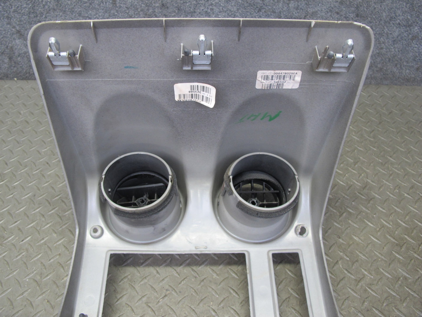 2003-2004 Hummer H2FRONT Dash Center Console Radio Panel Trim Bezel