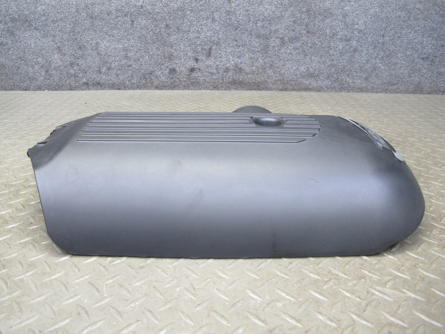 2003-2007 Hummer H2 6.2L V8 Front Engine Motor Shield Plastic Cover Panel Trim