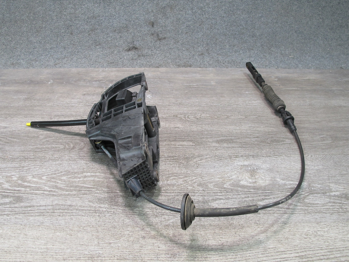 2003-2007 Hummer H2 A/T Automatic Transmission Gear Shifter Selector W/ Cable