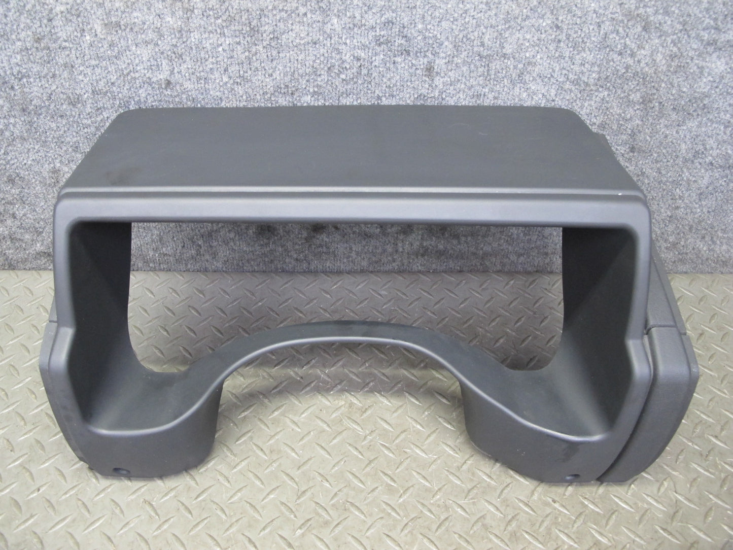 2003-2007 Hummer H2 Dash Instrument Panel Speedometer Trim Bezel Panel 15177439