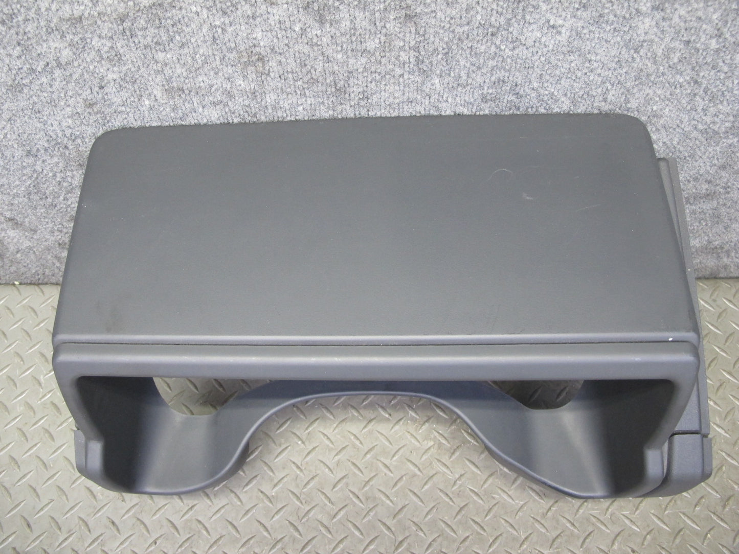 2003-2007 Hummer H2 Dash Instrument Panel Speedometer Trim Bezel Panel 15177439