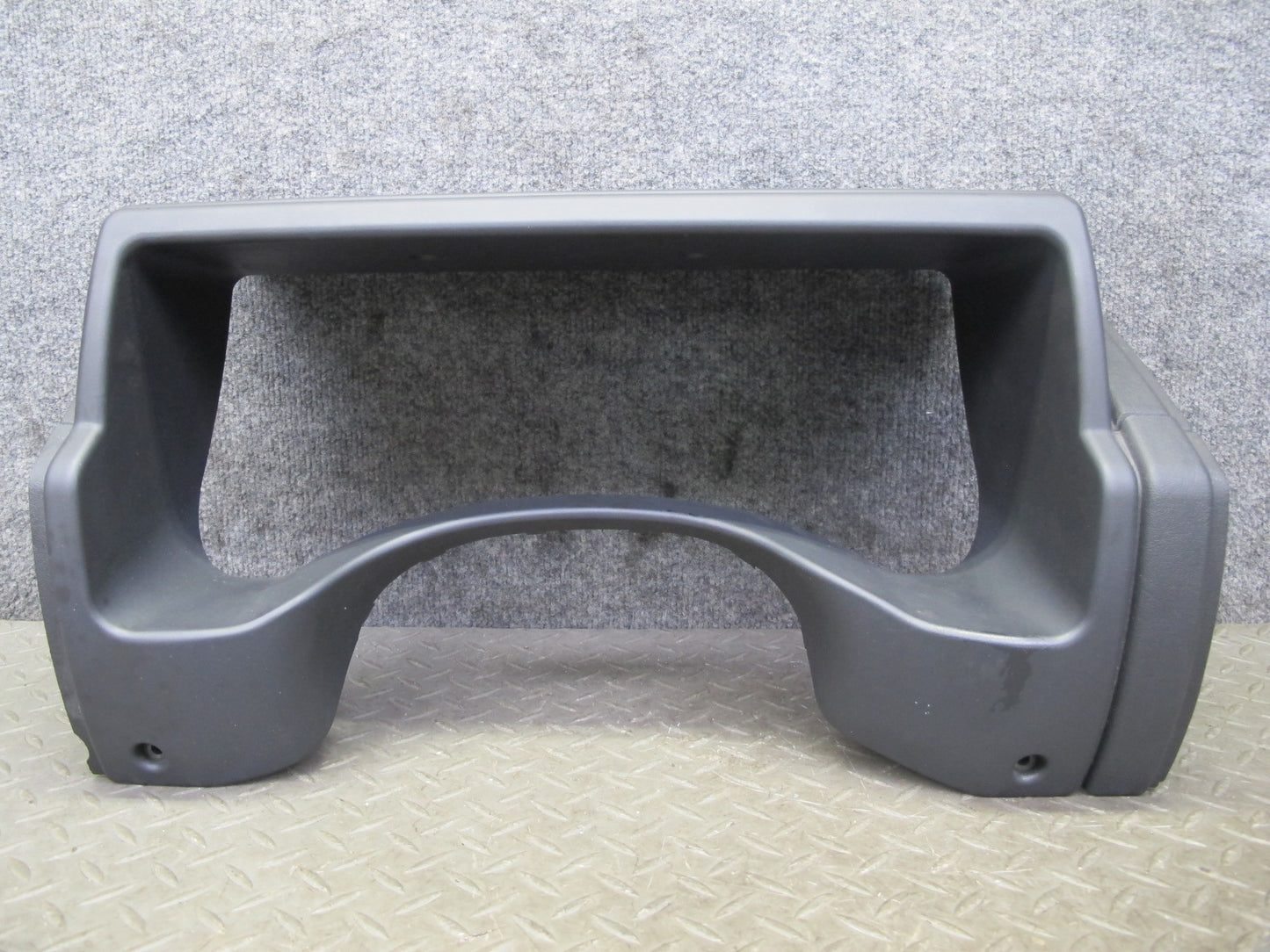 2003-2007 Hummer H2 Dash Instrument Panel Speedometer Trim Bezel Panel 15177439