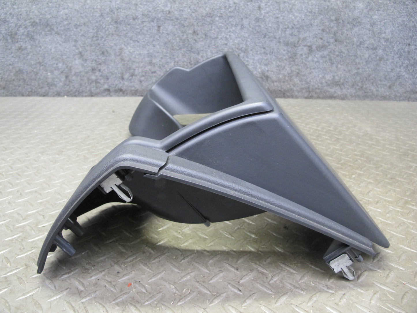 2003-2007 Hummer H2 Dash Instrument Panel Speedometer Trim Bezel Panel 15177439