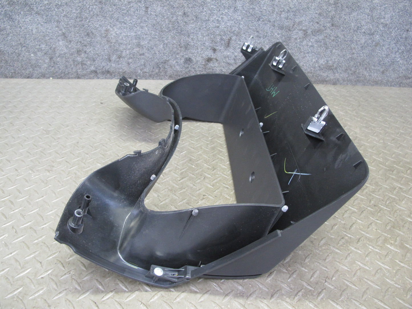 2003-2007 Hummer H2 Dash Instrument Panel Speedometer Trim Bezel Panel 15177439