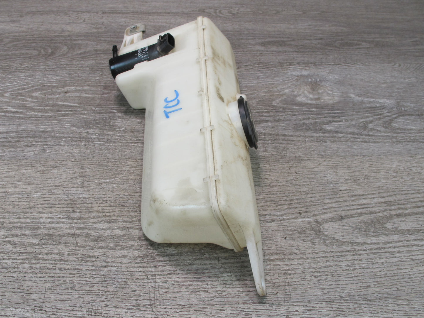 95-97 Toyota Celsior Secondary Windshield Washer Fluid Reservoir Tank w Pump OEM