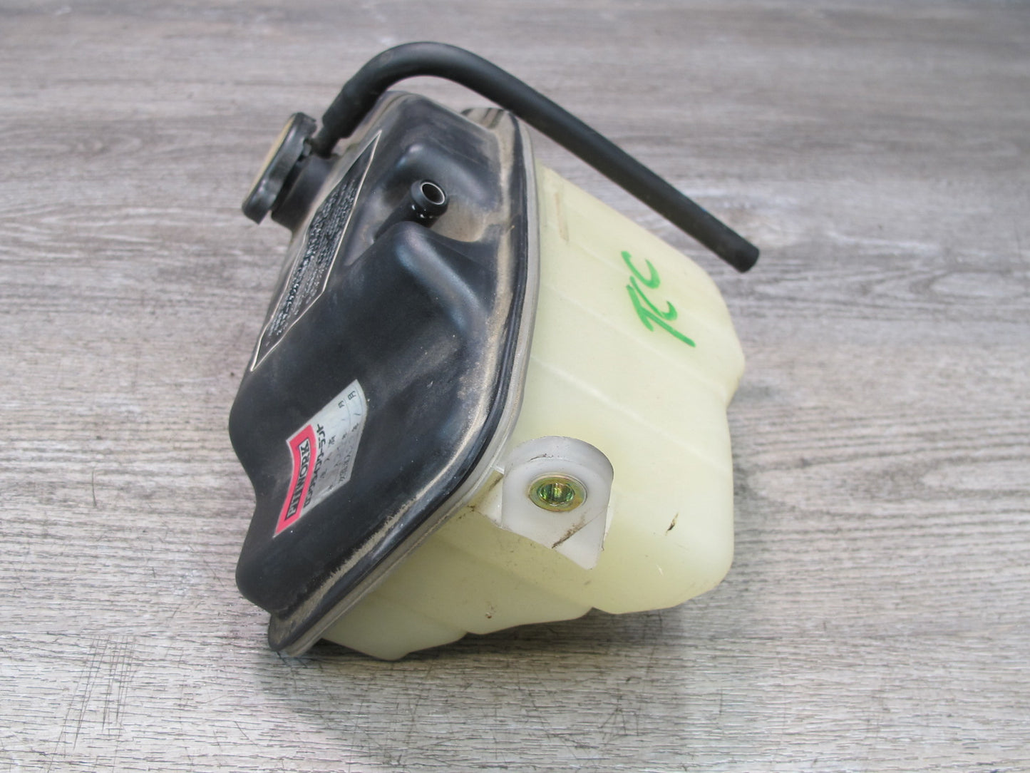 95-97 Lexus LS400 Celsior Engine Coolant Expansion Overflow Reservoir Tank OEM