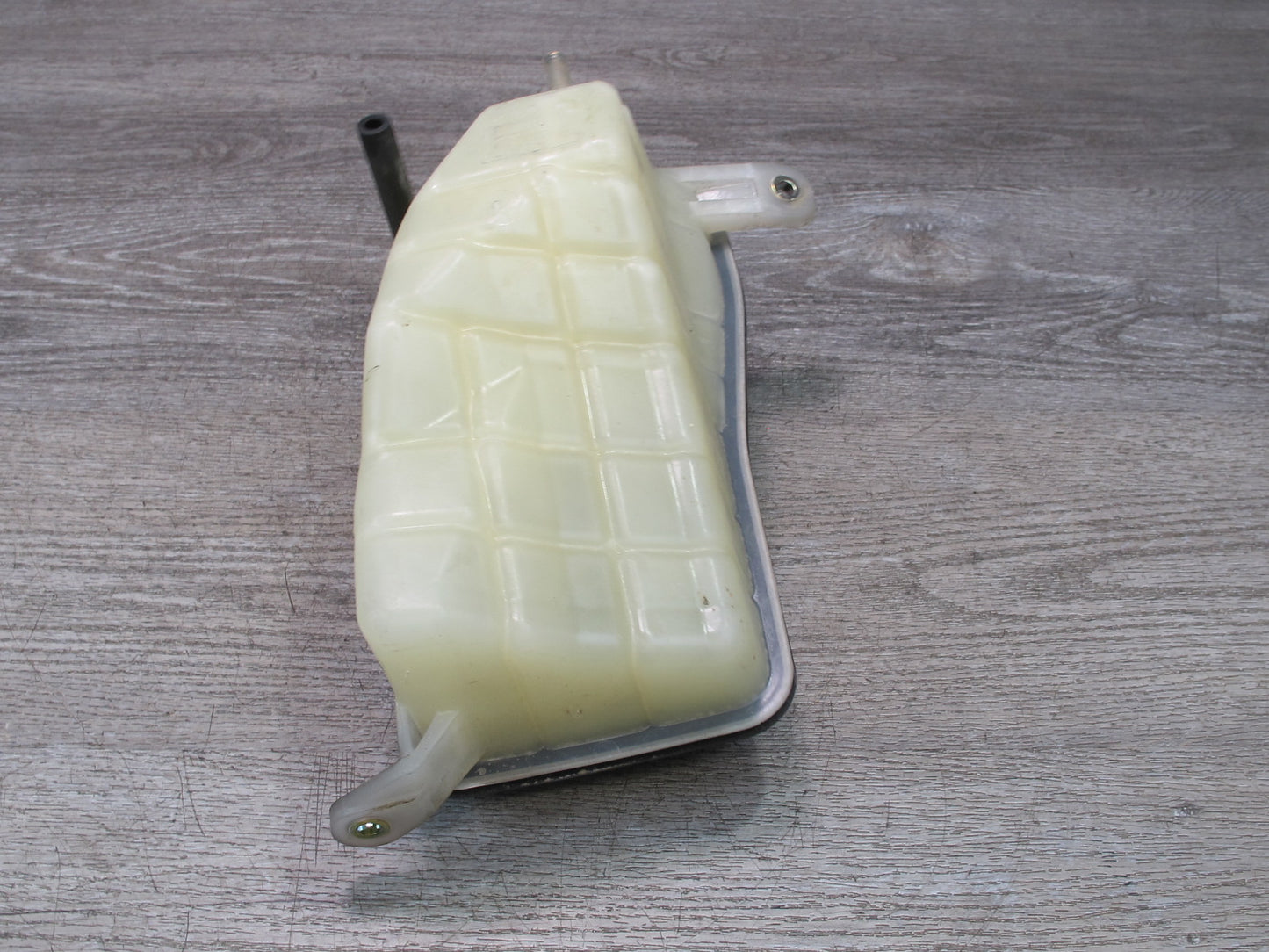 95-97 Lexus LS400 Celsior Engine Coolant Expansion Overflow Reservoir Tank OEM