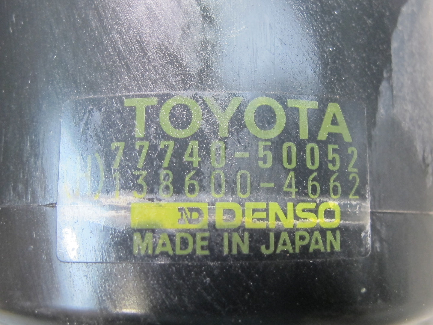 95-00 Toyota Celsior UCF20 RHD Fuel Evap Vapor Charcoal Canister 77740-50052 OEM