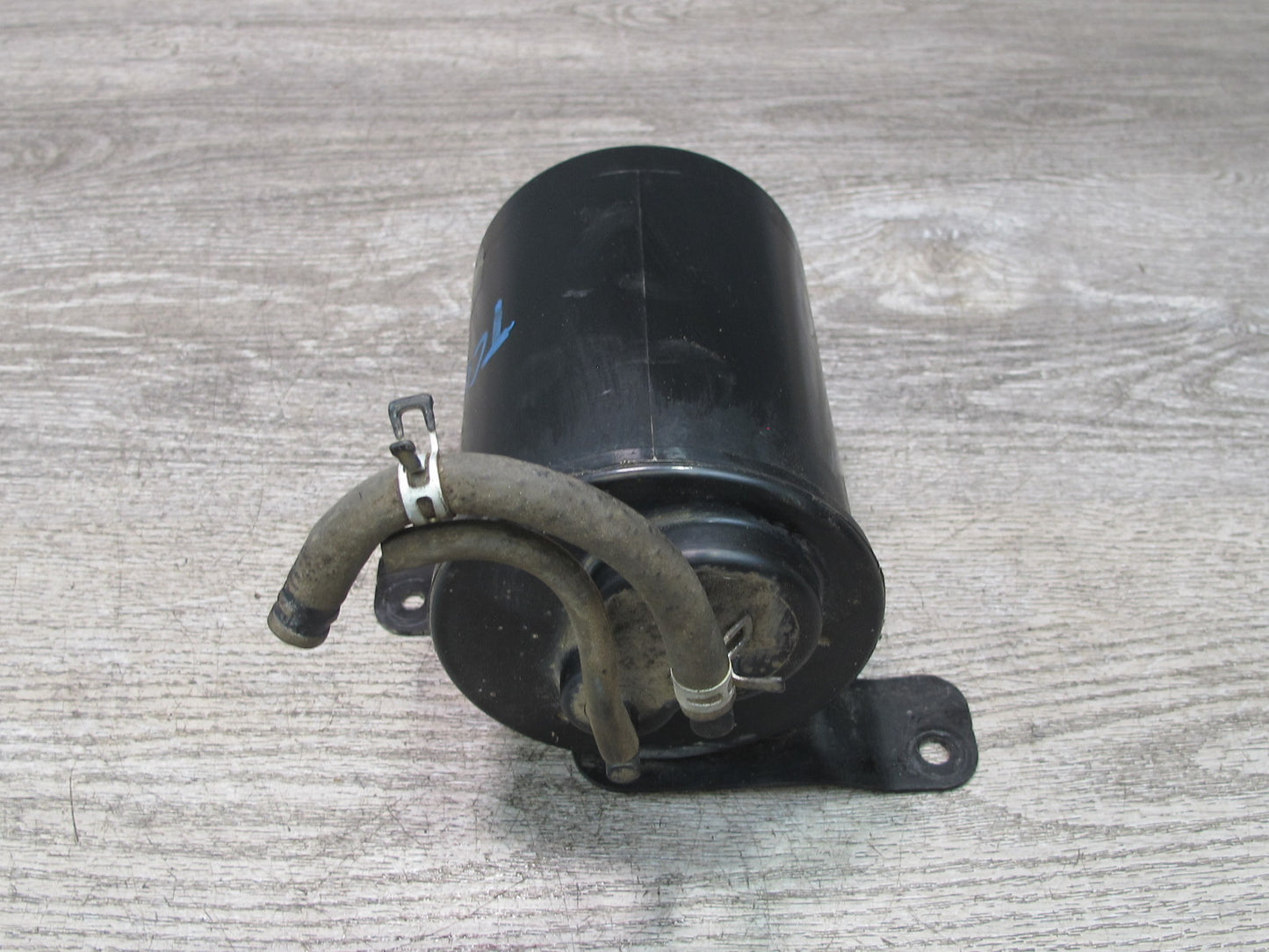 95-00 Toyota Celsior UCF20 RHD Fuel Evap Vapor Charcoal Canister 77740-50052 OEM