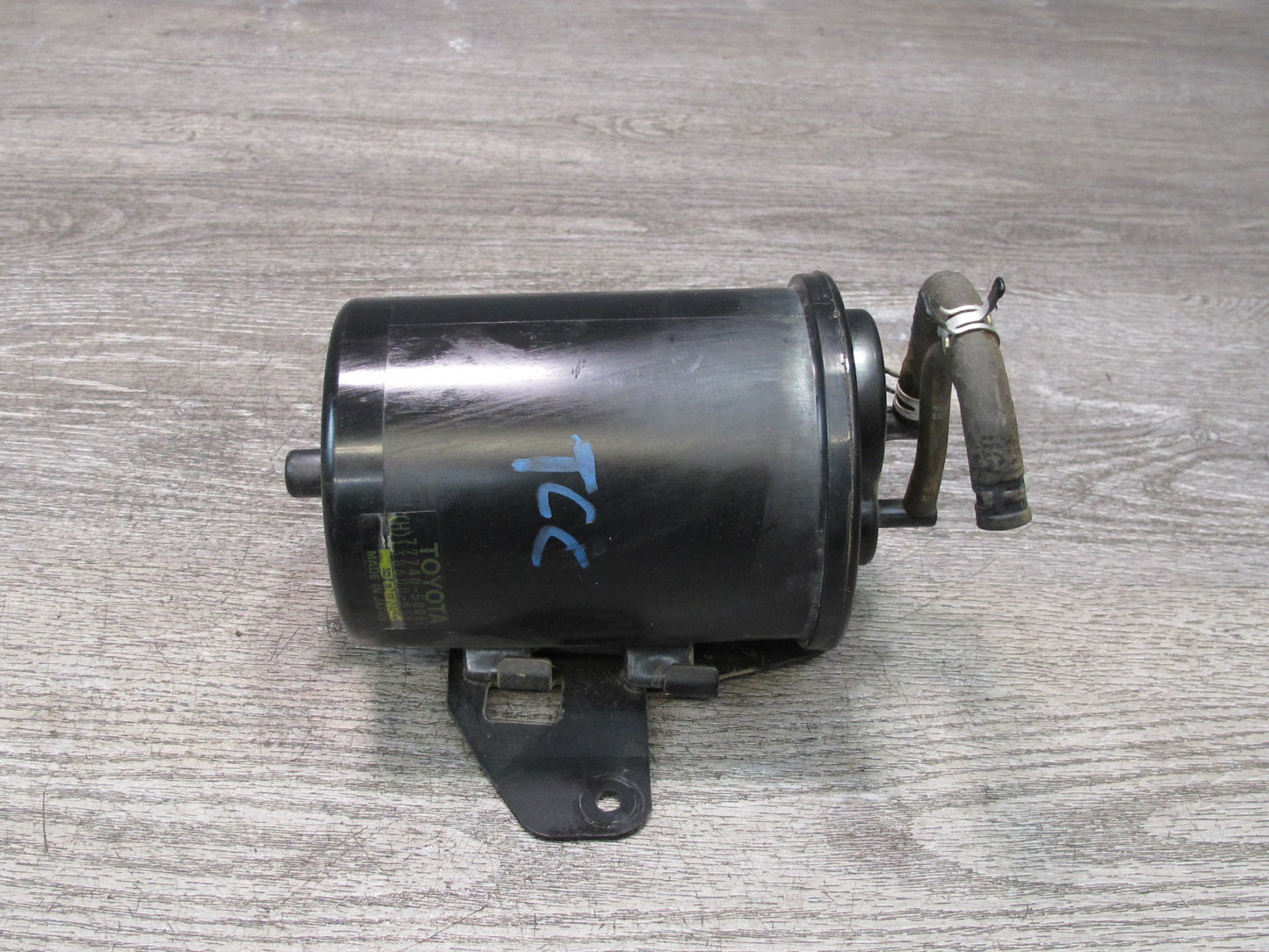 95-00 Toyota Celsior UCF20 RHD Fuel Evap Vapor Charcoal Canister 77740-50052 OEM