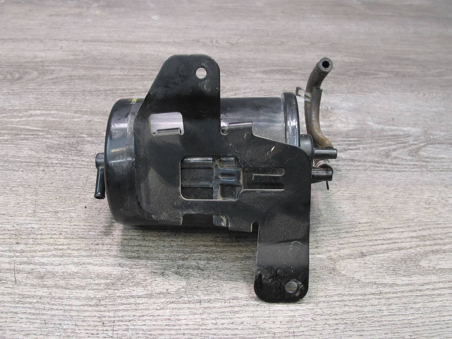 95-00 Toyota Celsior UCF20 RHD Fuel Evap Vapor Charcoal Canister 77740-50052 OEM