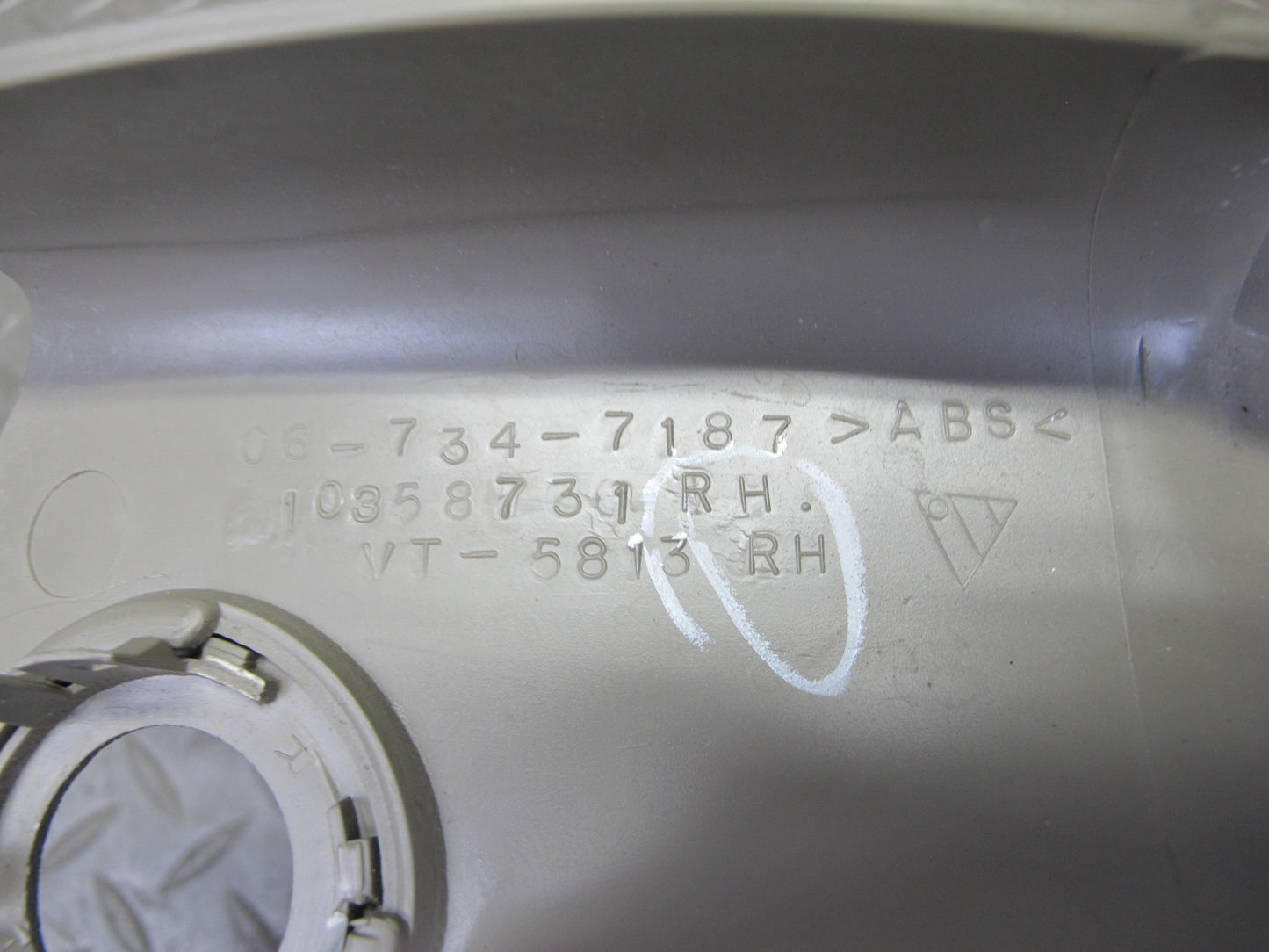 2003-2004 Hummer H2 Front Left & Right A Pillar Trim Cover Panel Set of 2