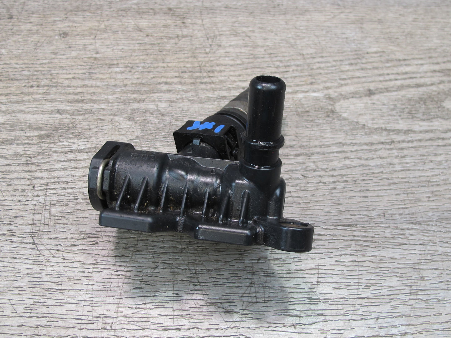 11-17 BMW F25 X3 Transmission Oil Cooler Thermostat Housing 7606093 OEM