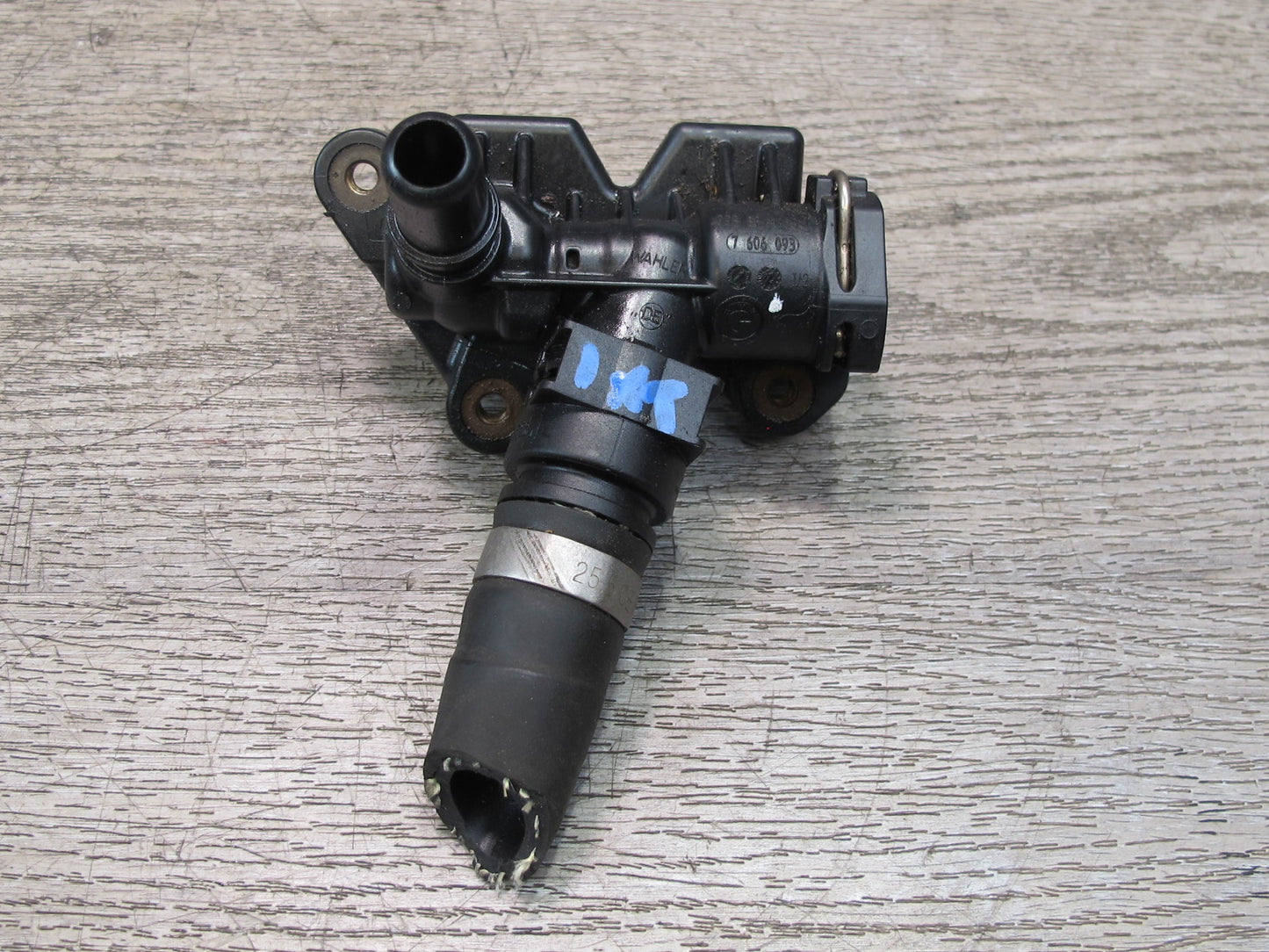 11-17 BMW F25 X3 Transmission Oil Cooler Thermostat Housing 7606093 OEM