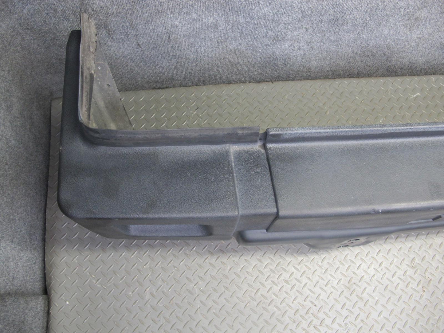 2003-2005 Hummer H2 Rear Bumper Panel Cover Assembly