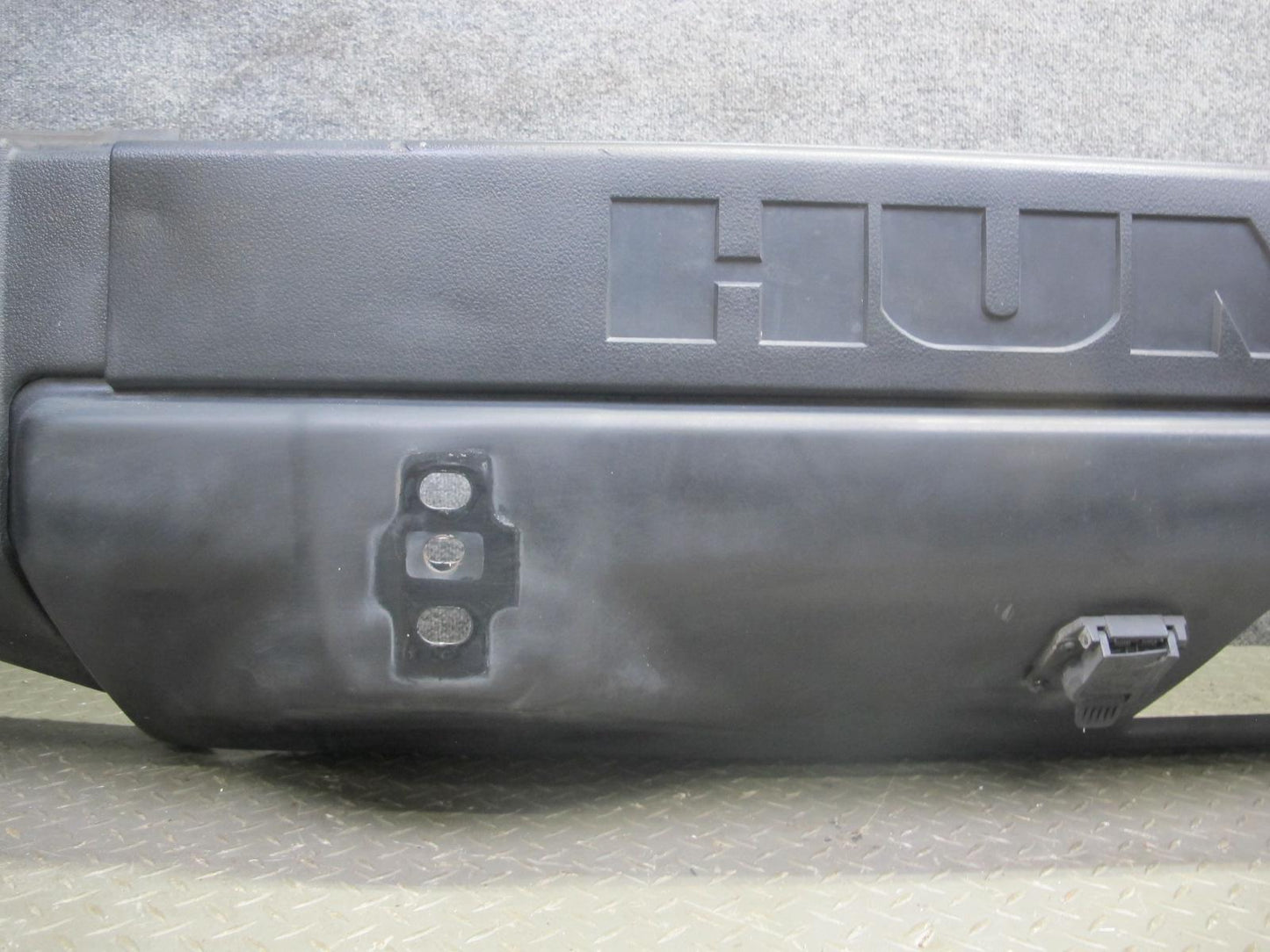 2003-2005 Hummer H2 Rear Bumper Panel Cover Assembly