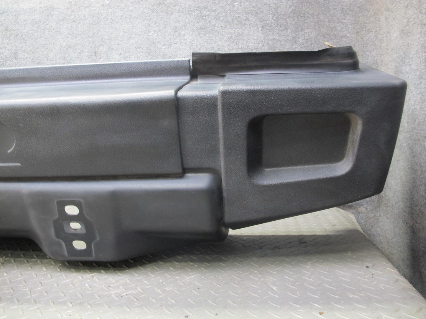 2003-2005 Hummer H2 Rear Bumper Panel Cover Assembly