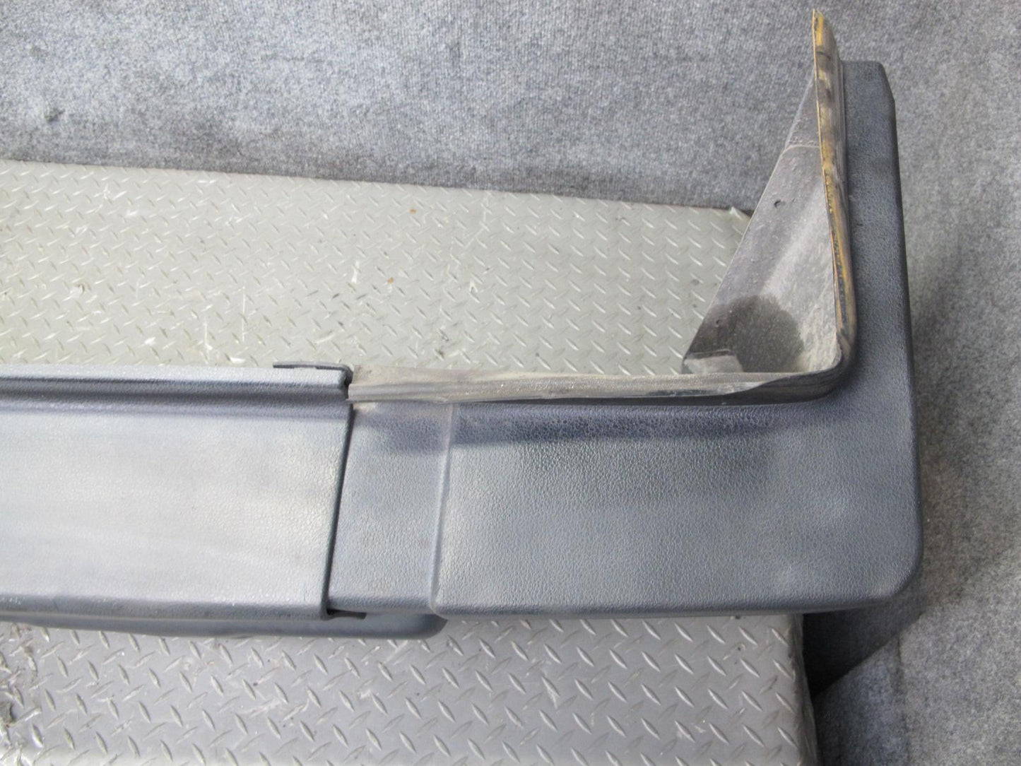 2003-2005 Hummer H2 Rear Bumper Panel Cover Assembly