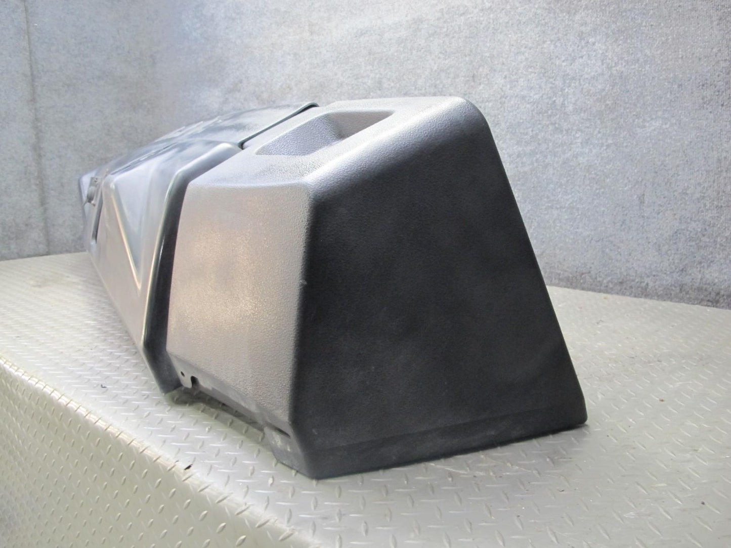 2003-2005 Hummer H2 Rear Bumper Panel Cover Assembly