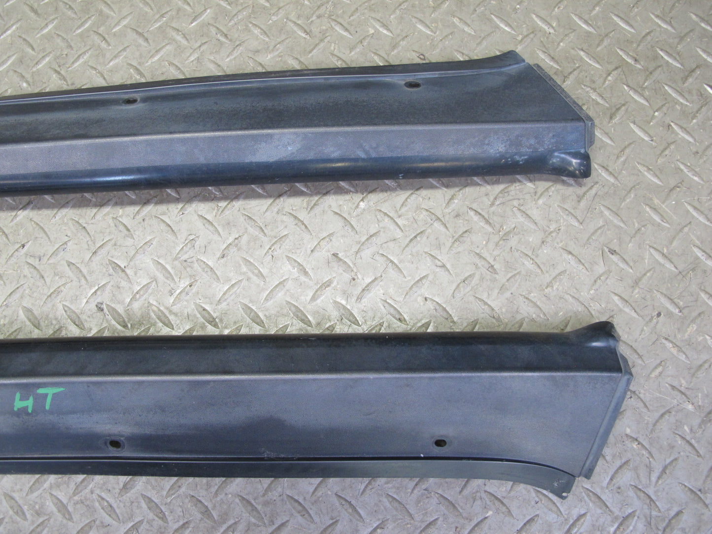 2003-2007 Hummer H2 Front Left Right Windshield A Pillar Trim Molding Panel Set
